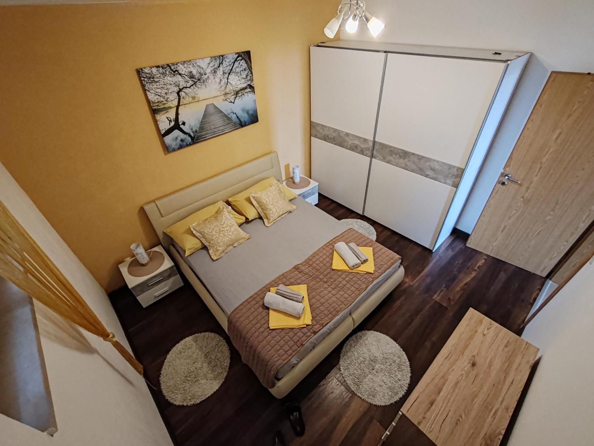 Apartman Dora Apartment