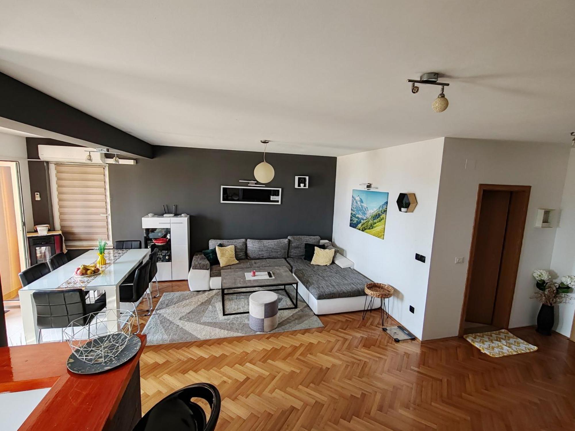 Apartman Dora